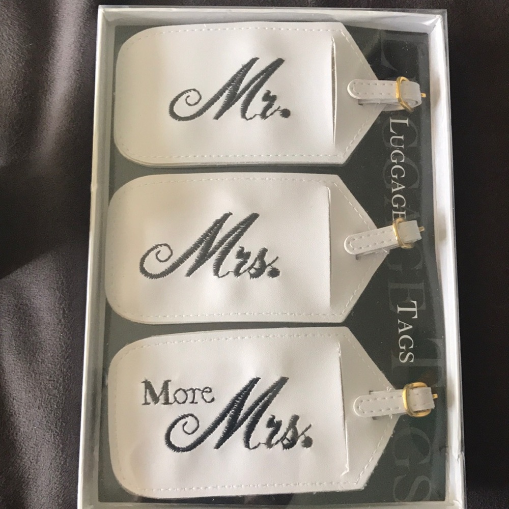 New in Package Wedding Luggage Tags